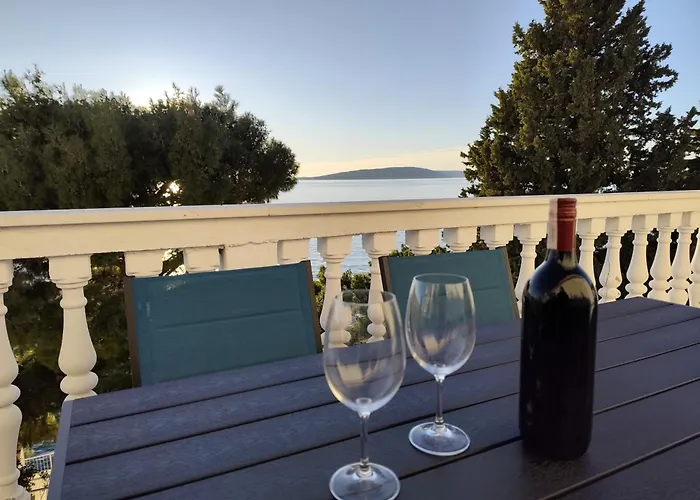 Apartments With Sea View Drvenik Makarska Riviera