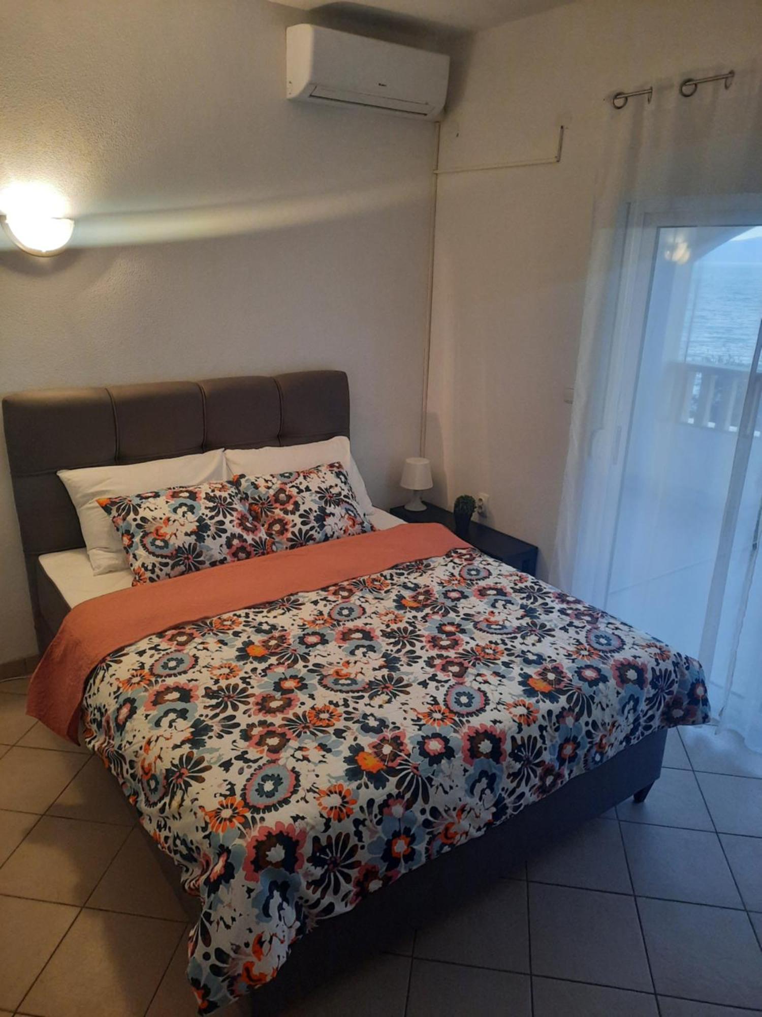Apartman With Sea View Makarska Riviera Drvenik (Split-Dalmatia)